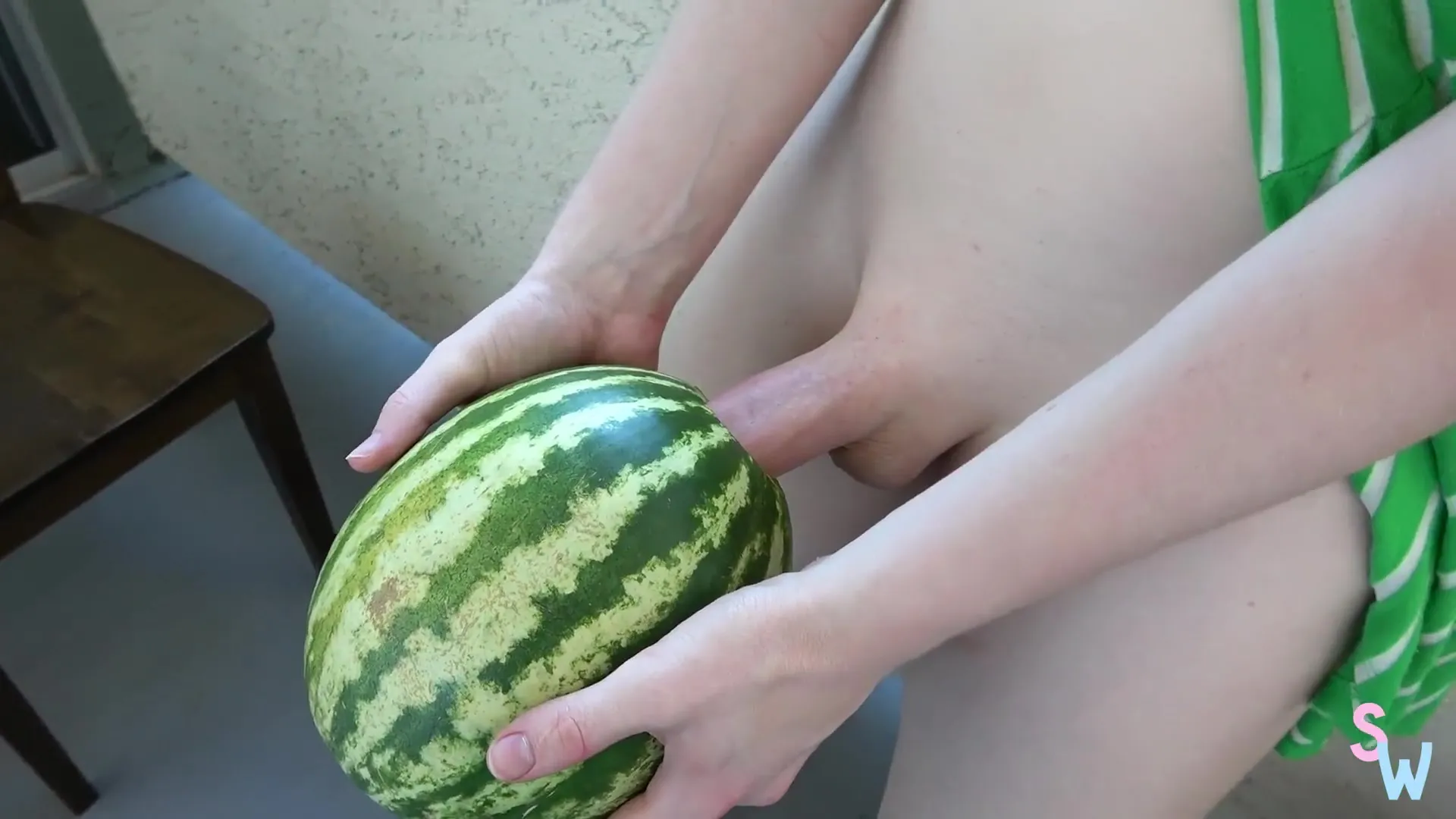 Brazilian Shemale Fuck Watermelon - Shiri Likes Plumbing Fruit